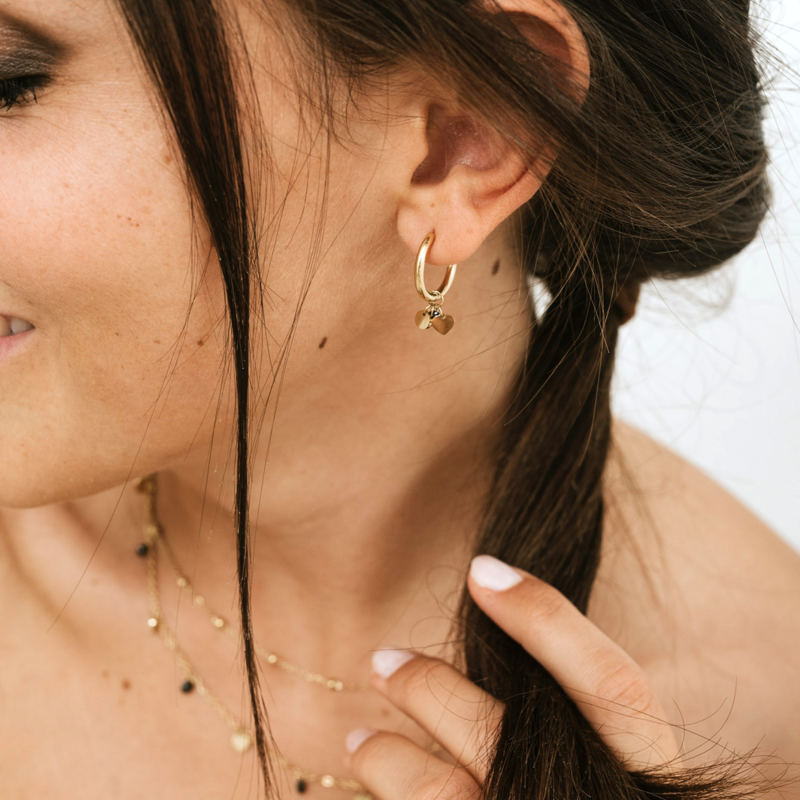 Orecchini Cuori Oro e Cristalli Neri - immagine 4